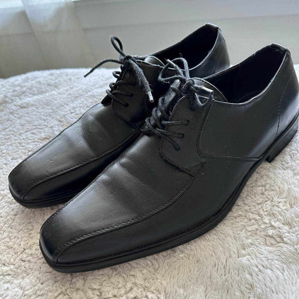 Van Heusen “Anthony” Men’s dress shoes 10M